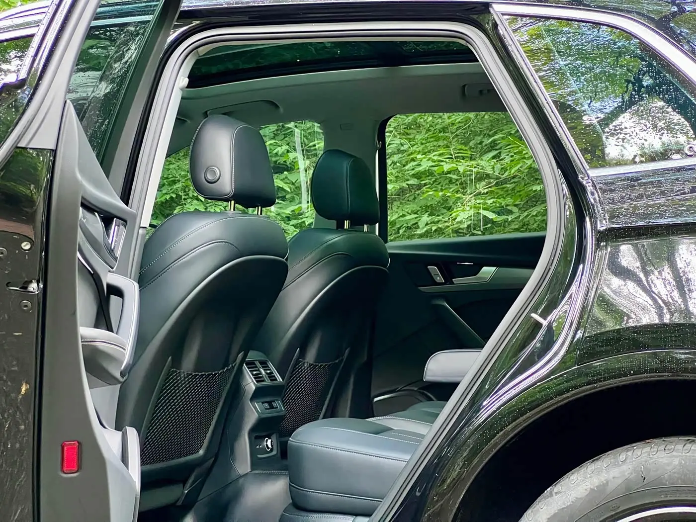 Audi Q5L 2025 — Photo 18/20