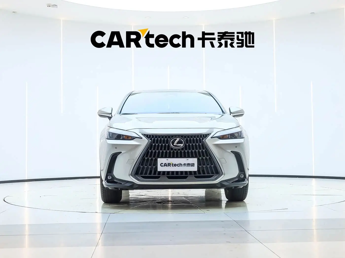 Lexus NX 2023 — Фото 6/20