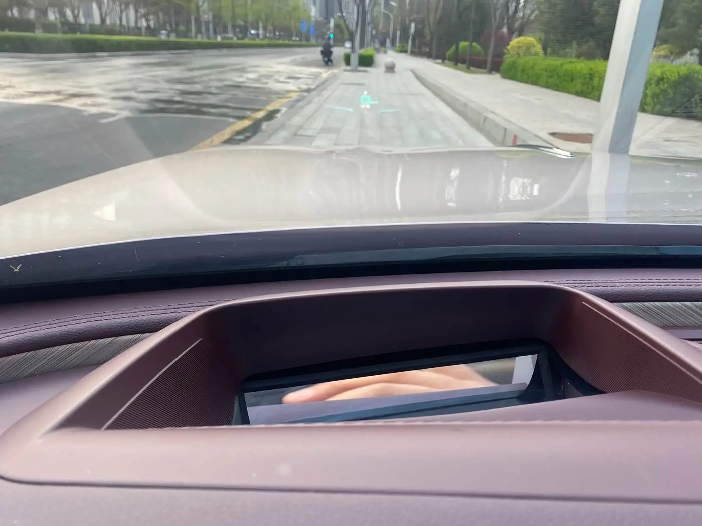 Hongqi H9 2022 — Photo 16/18