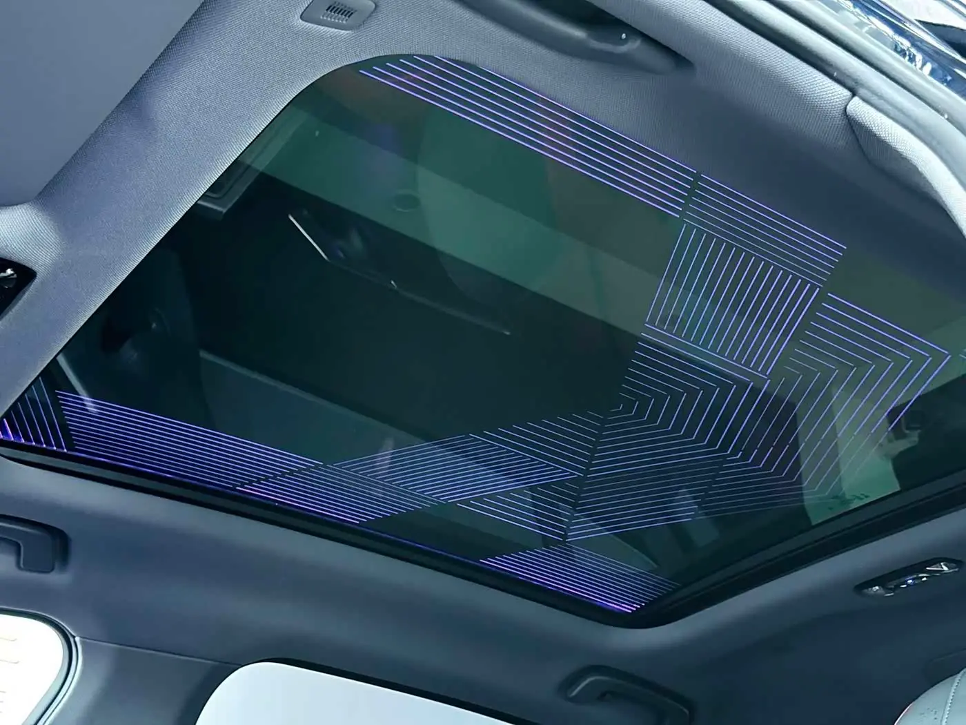 BMW 5 Series 2025 — Фото 8/9