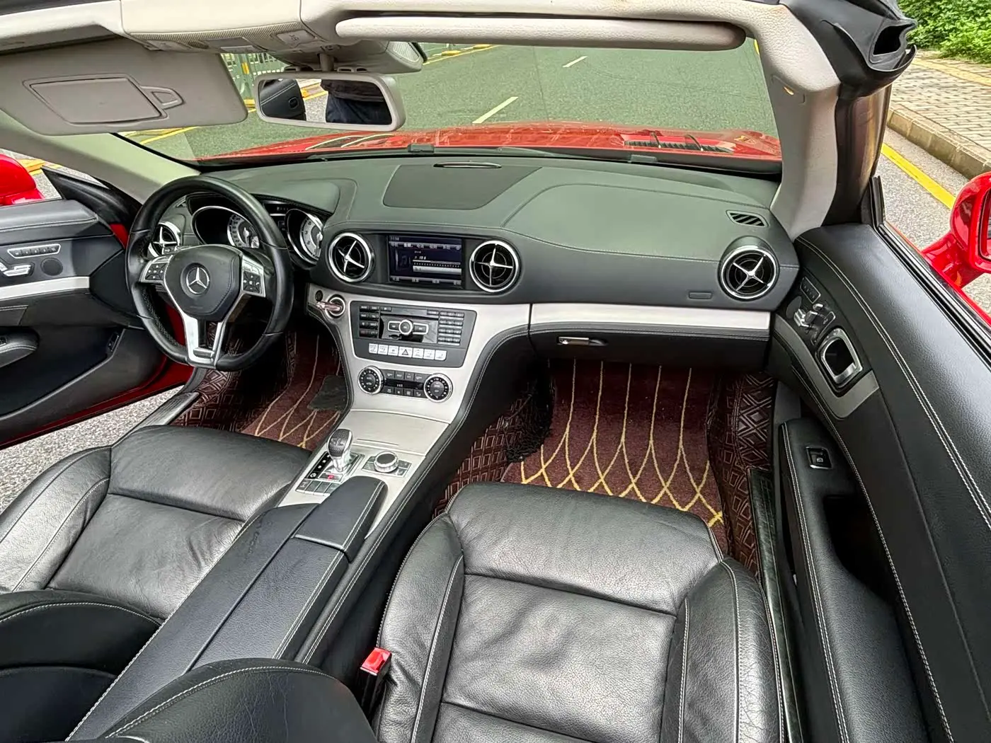 Mercedes-Benz SL-Class 2016 — Фото 11/20