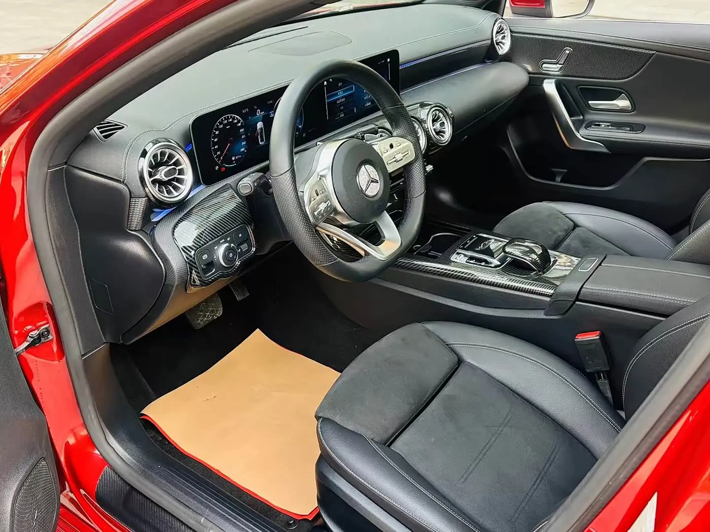Mercedes-Benz A-Class 2019 — Фото 7/9