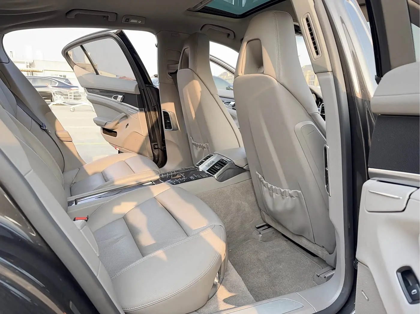 Porsche Panamera 2013 — Photo 13/18