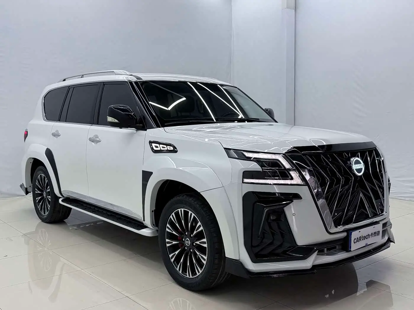 Nissan Patrol 2020 — Фото 3/17