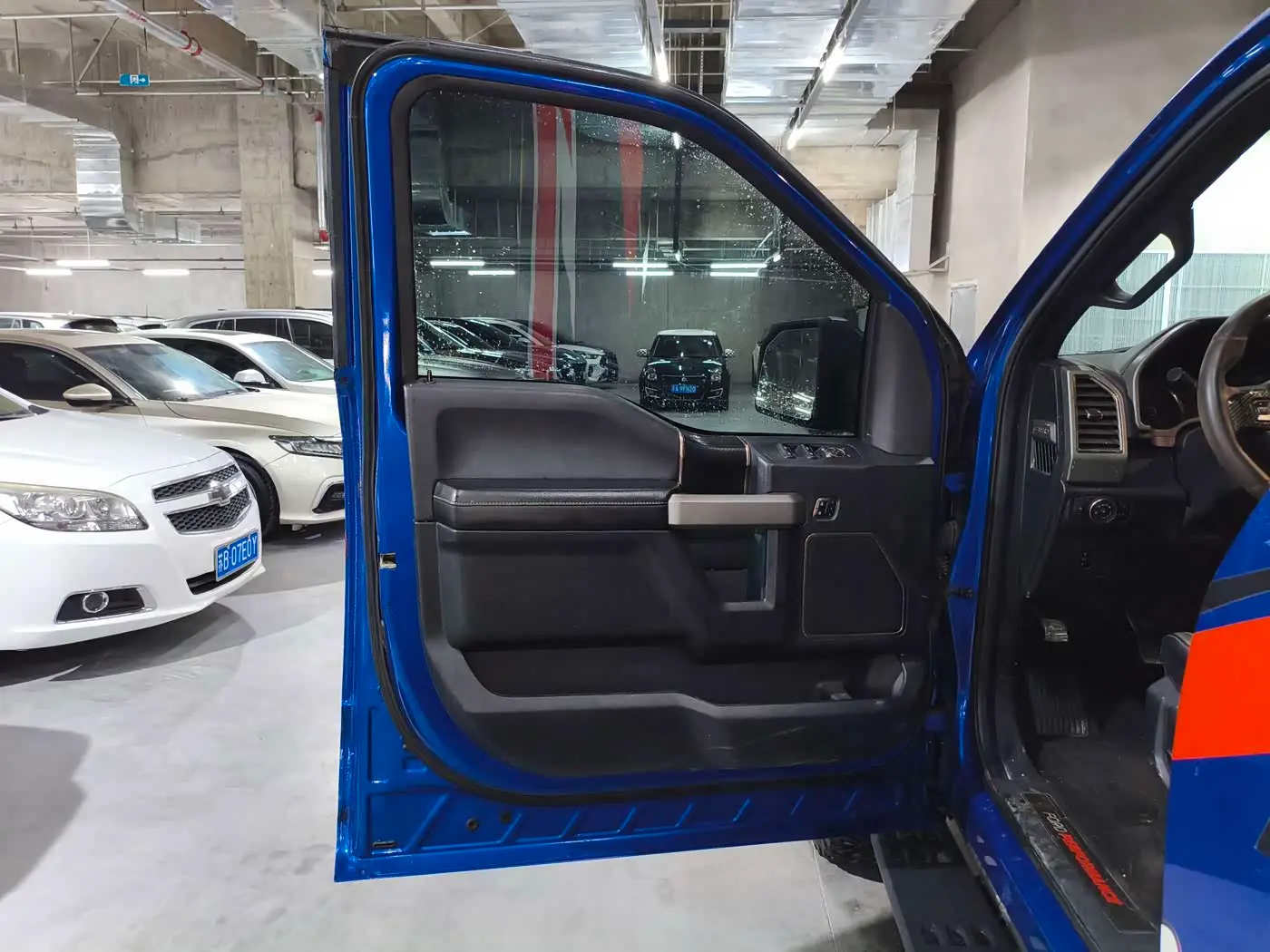 Ford F-150 Raptor 2018 — Photo 14/18