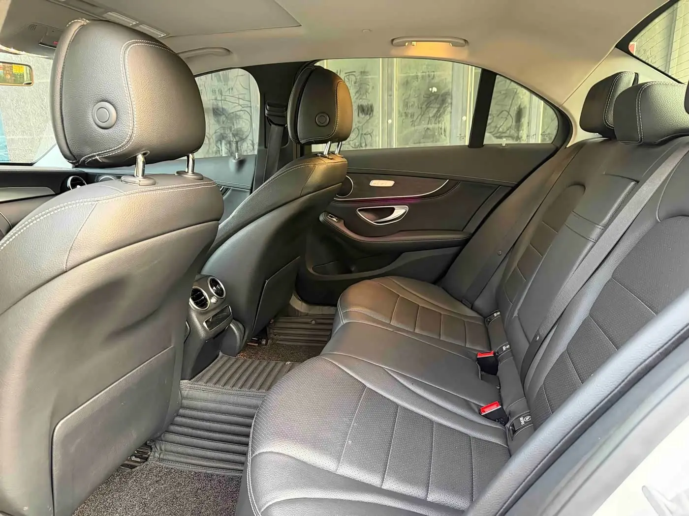 Mercedes-Benz C-Class 2020 — Photo 9/9