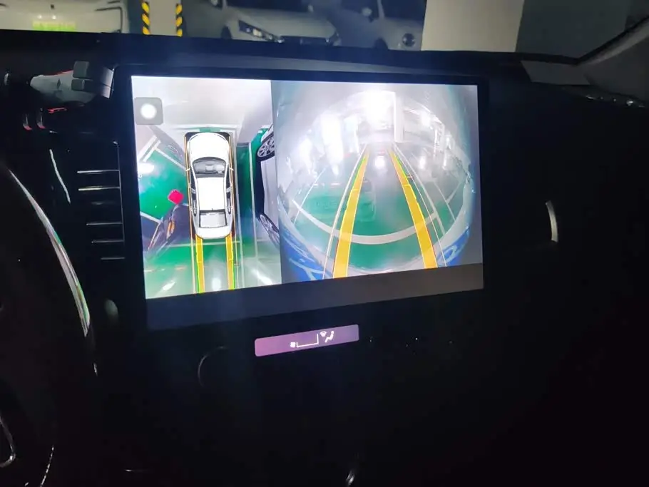 Mitsubishi Outlander 2020 — Photo 13/16