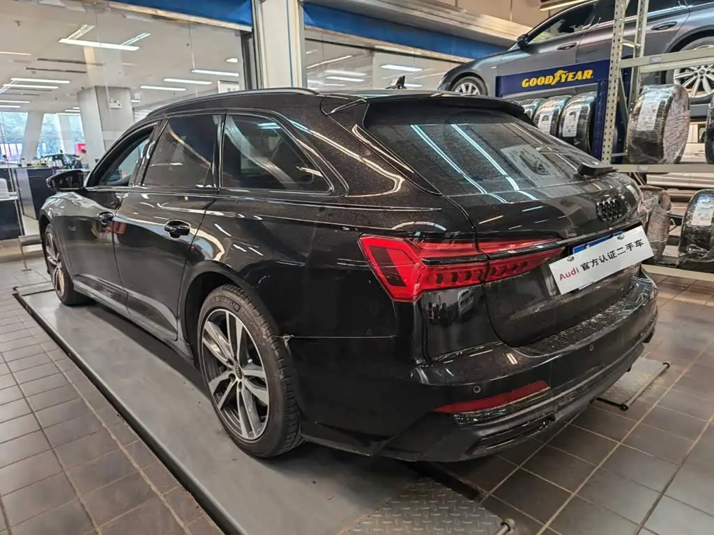 Audi A6 2023 — Фото 3/6