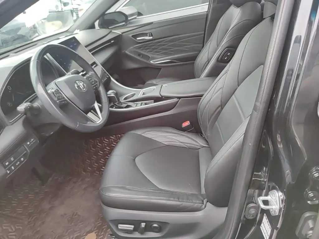 Toyota Avalon 2022 — Photo 15/20