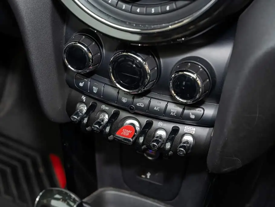 MINI MINI 2021 — Photo 17/20
