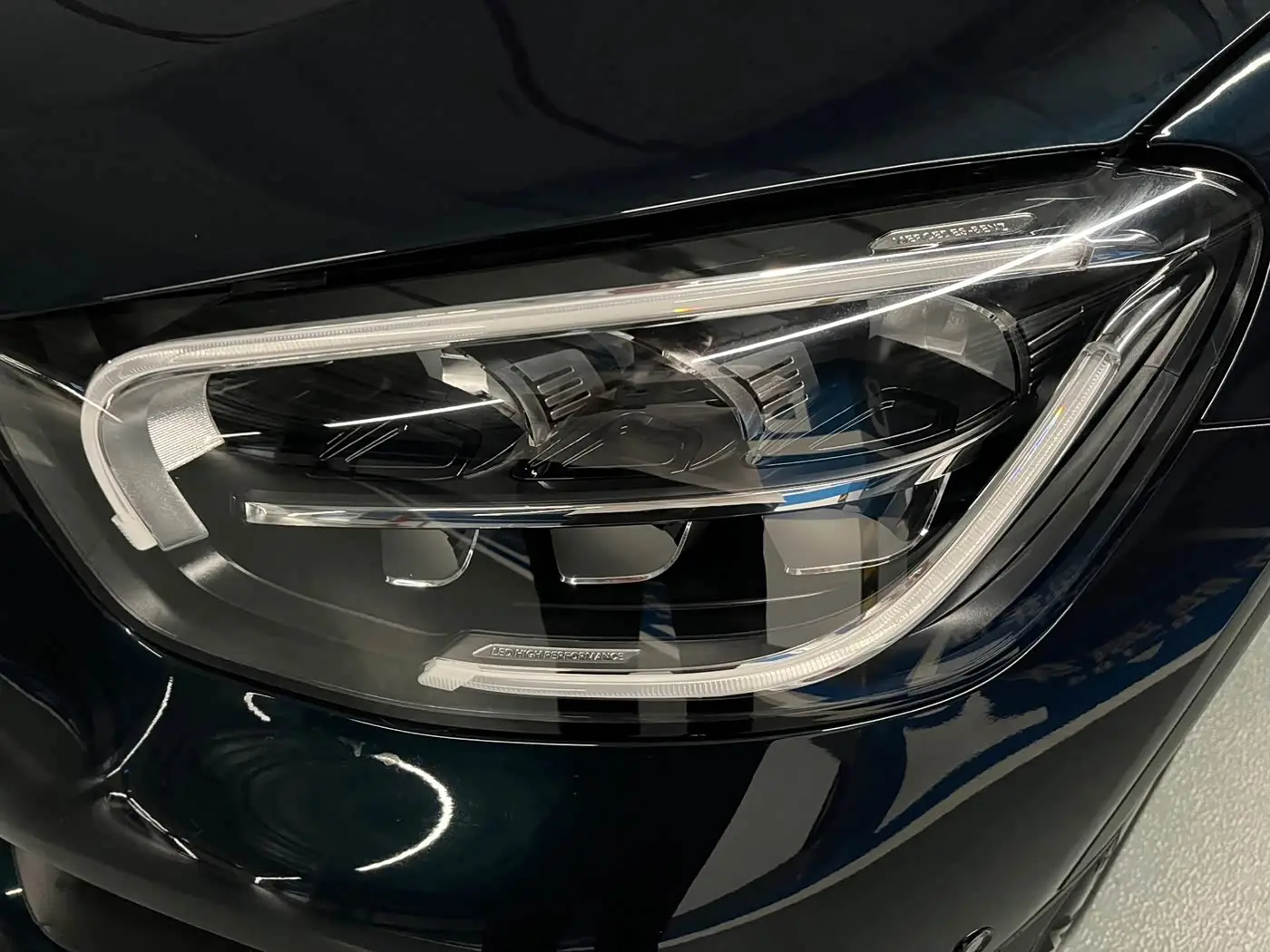 Mercedes-Benz GLC 2023 — Photo 7/20