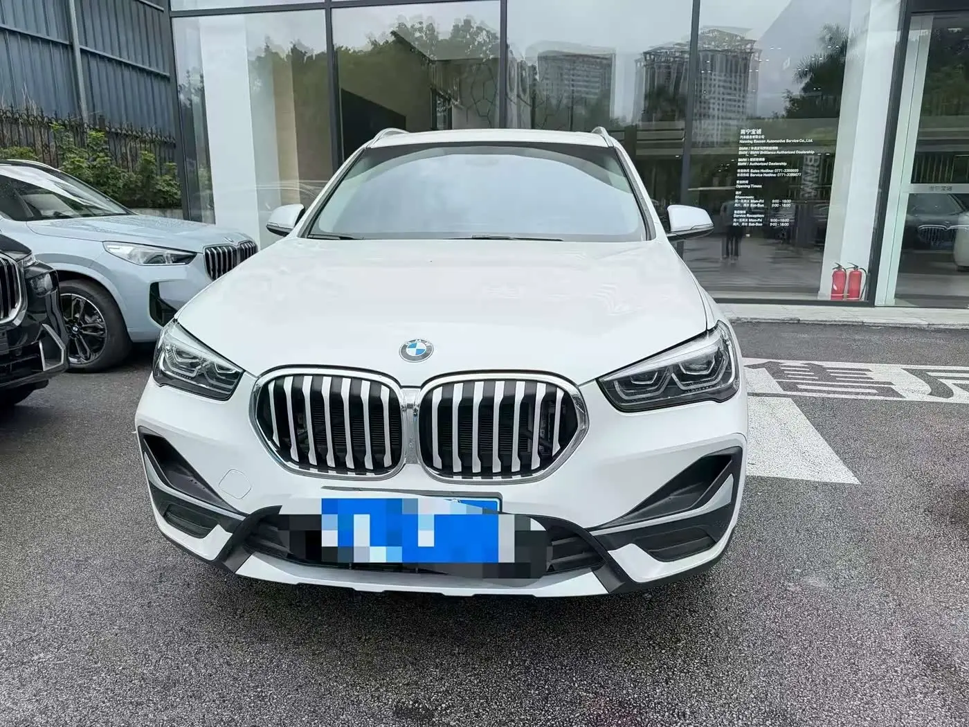 BMW X1 2022 — Фото 2/9