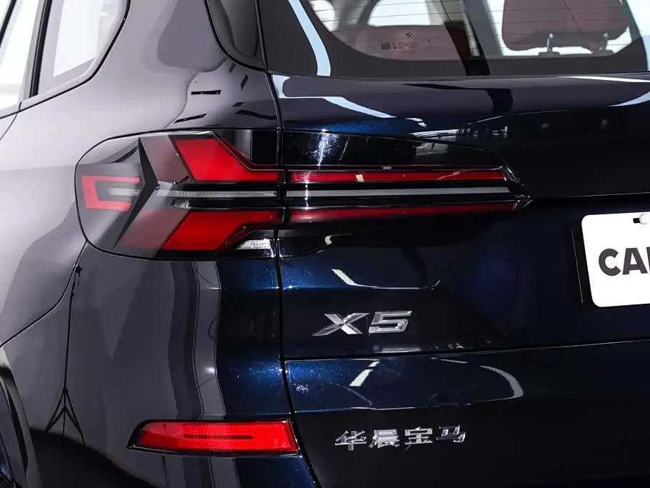 BMW X5 2025 — Фото 11/20