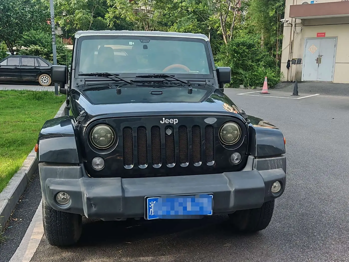 Jeep Wrangler 2014 — Фото 3/9