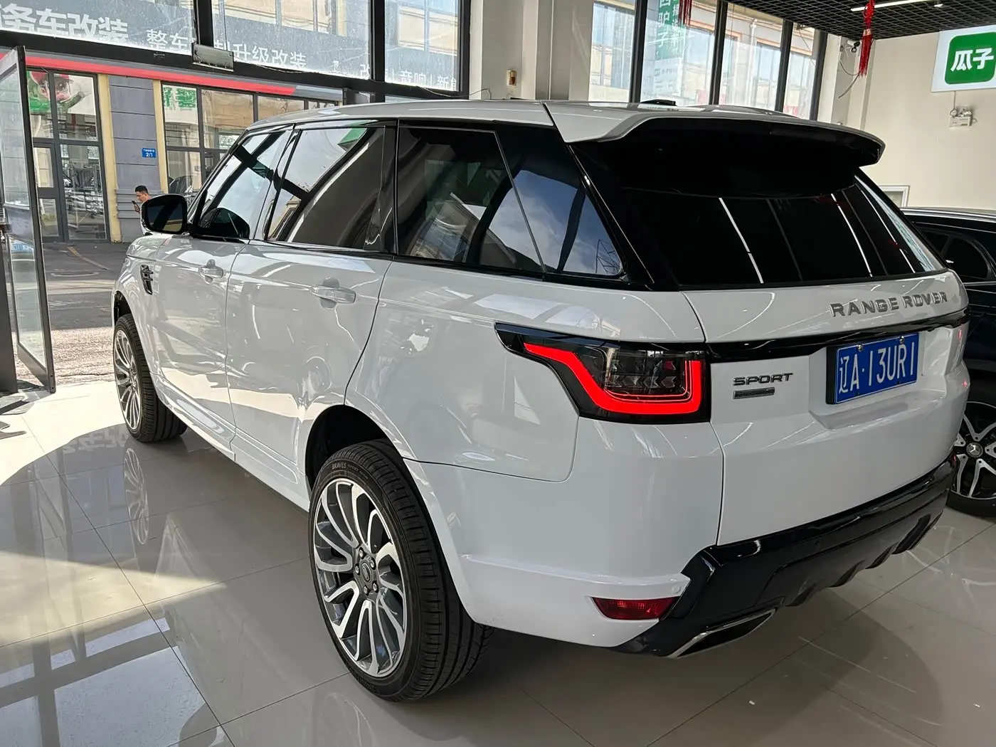Land Rover Range Rover Sport 2014 — Photo 7/20