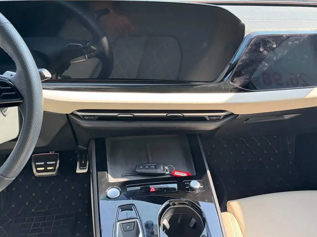 Audi A5L Sportback 2025 — Фото 18/20