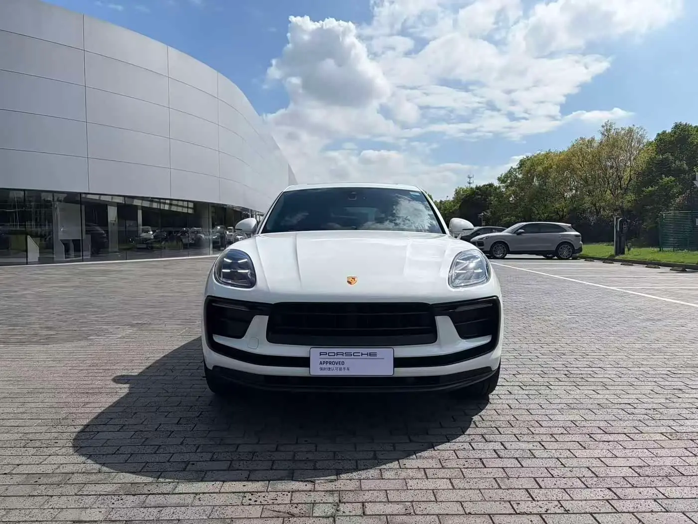 Porsche Macan 2024 — Фото 2/19