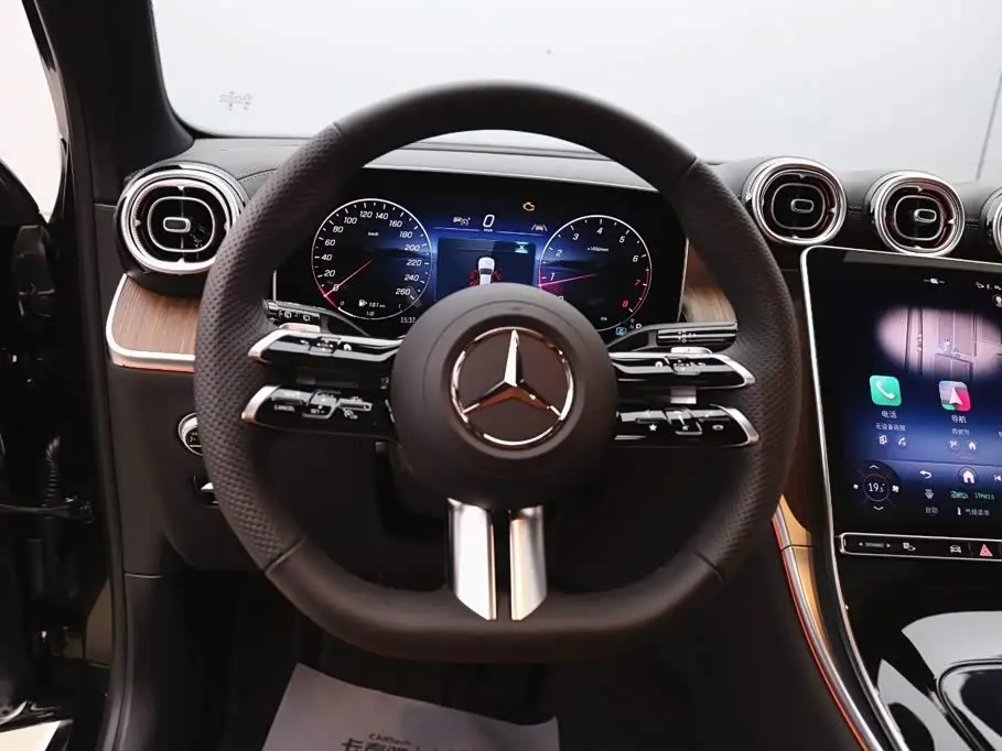 Mercedes-Benz GLC 2025 — Фото 15/20