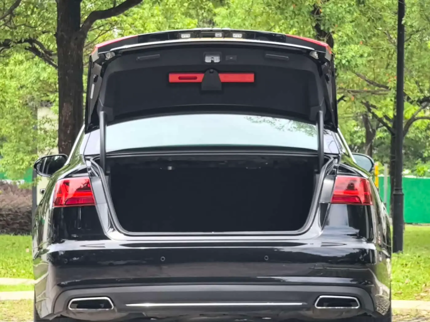 Audi A6L 2016 — Şəkil 15/17