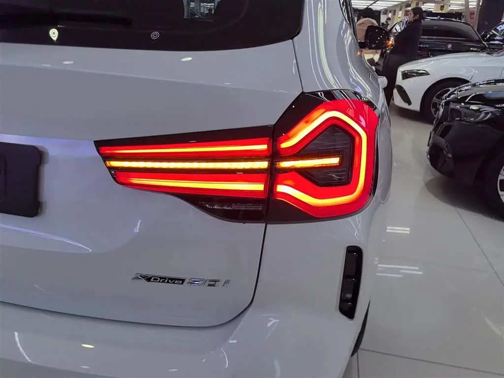 BMW X3 2024 — Photo 8/20