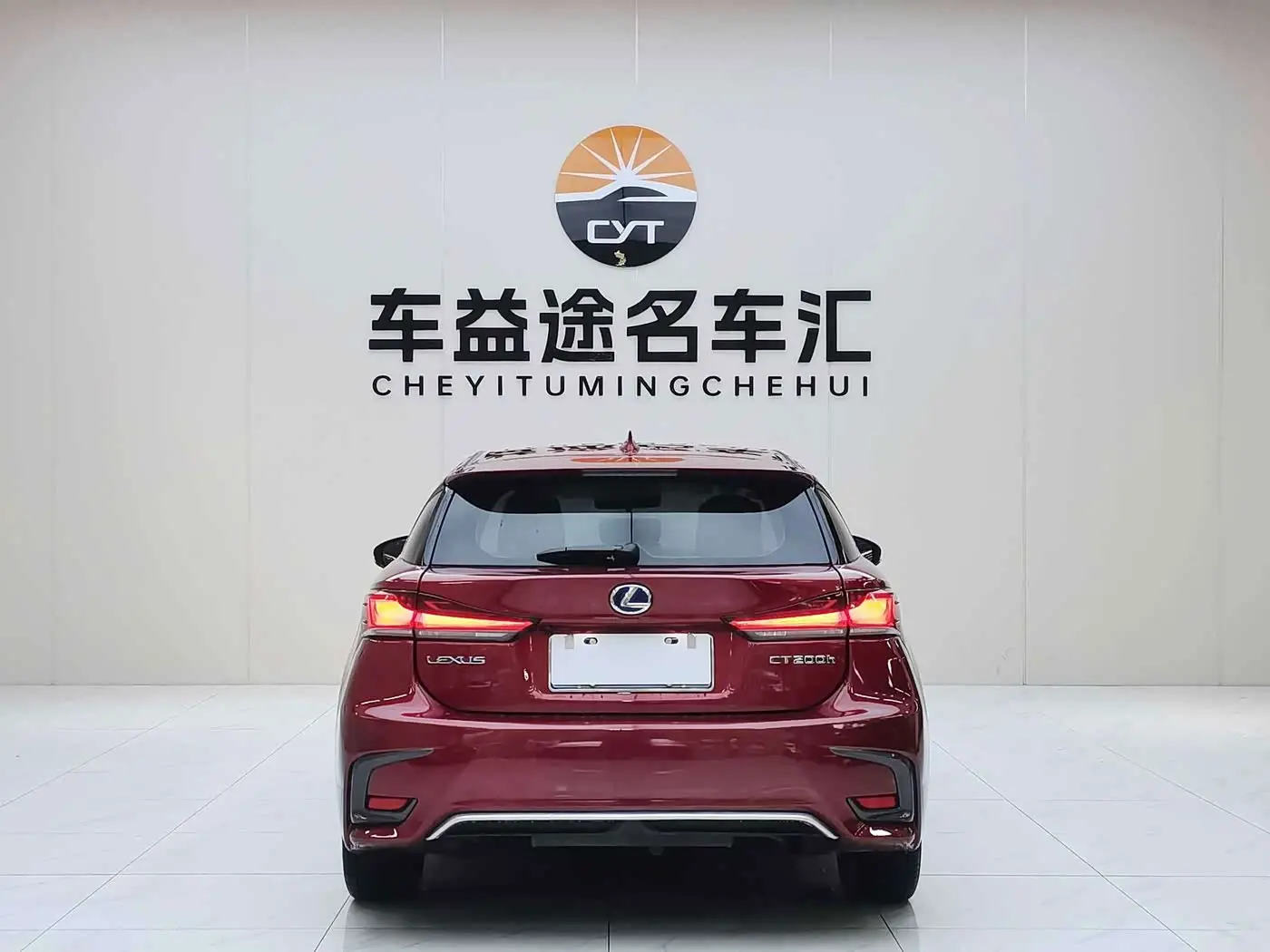 Lexus CT 2018 — Photo 4/20