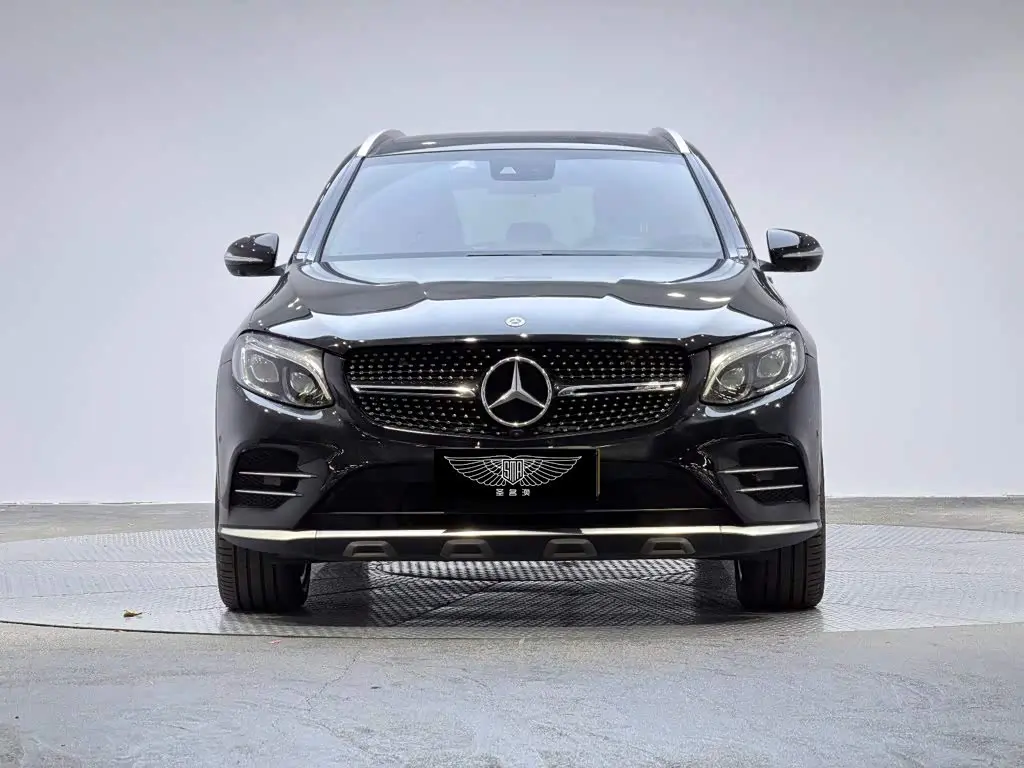 Mercedes-Benz GLC AMG 2018 — Фото 3/16