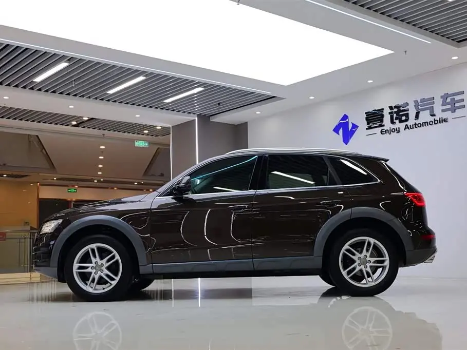 Audi Q5 2018 — Фото 3/20