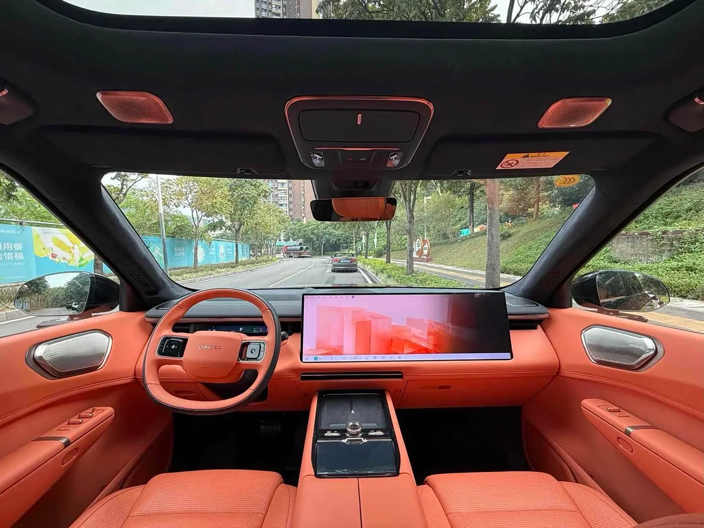 Lynk & Co 900 2025 — Фото 8/9