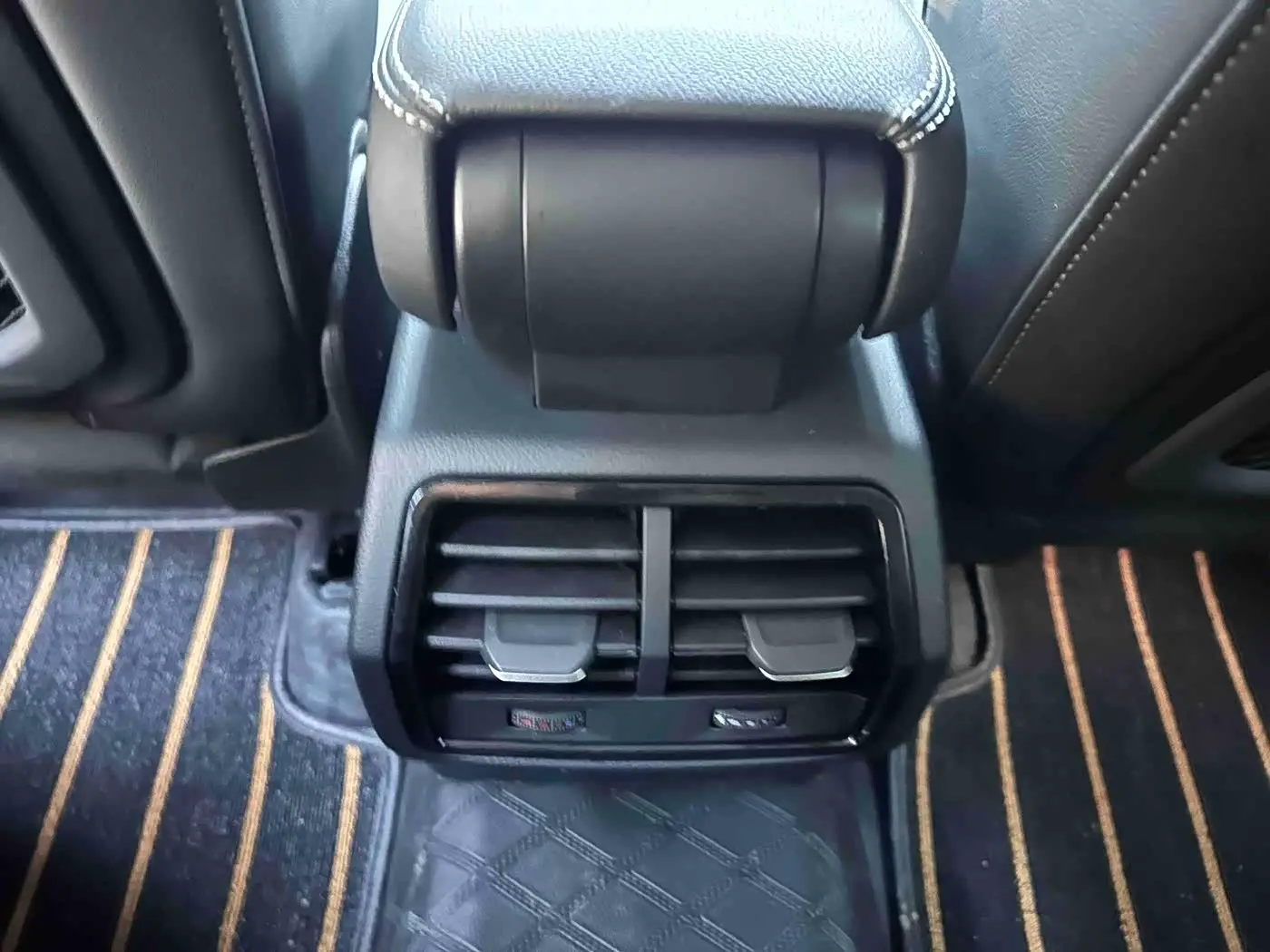 Audi Q3 2023 — Фото 16/20