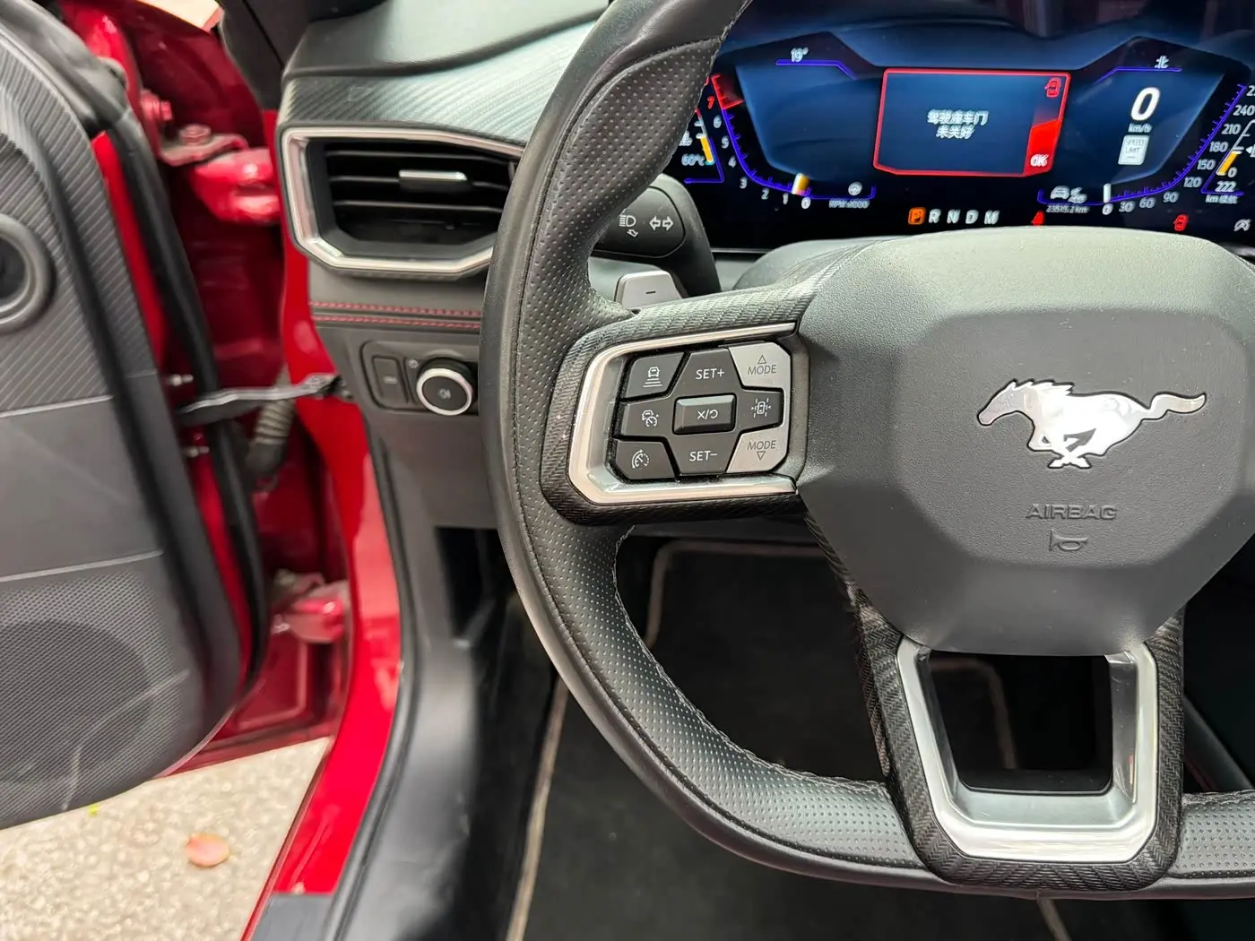 Ford Mustang 2025 — Photo 11/20
