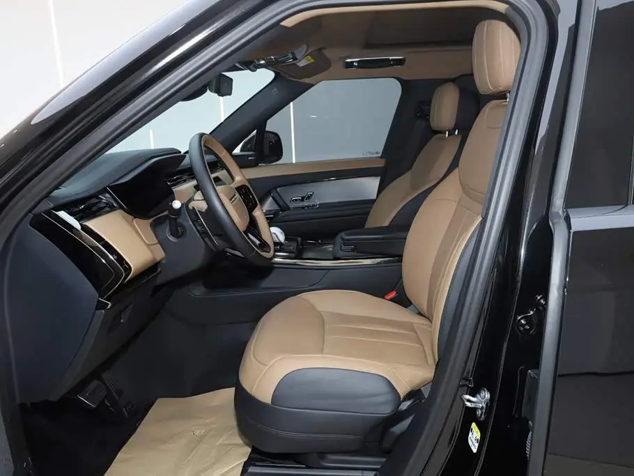 Land Rover Range Rover Sport 2024 — Фото 17/20