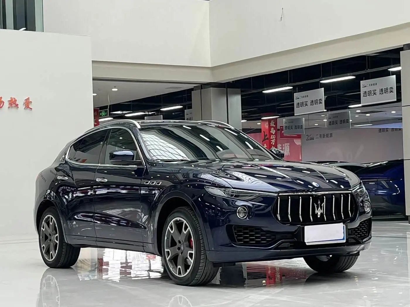 Maserati Levante 2017 — Фото 3/9