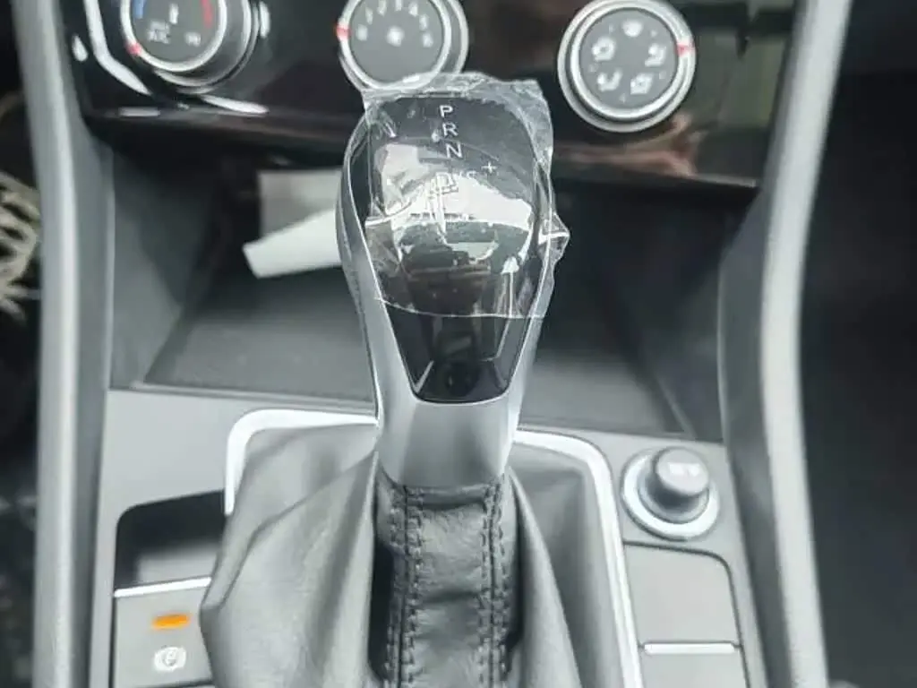 Volkswagen Sagitar 2026 — Photo 10/11