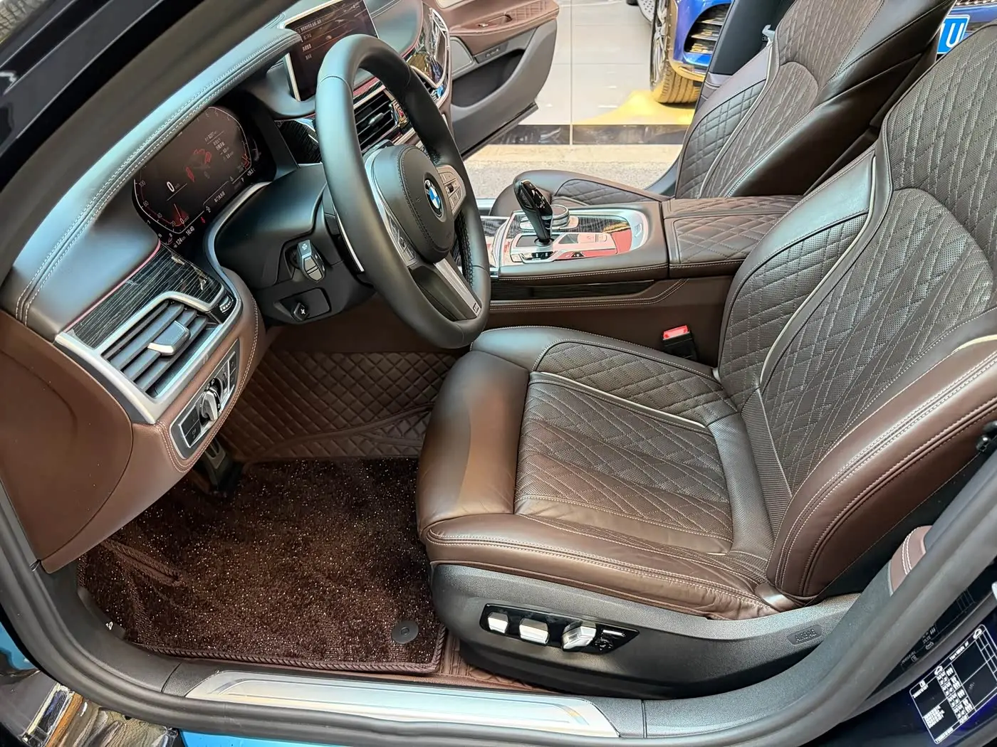 BMW 7 Series 2021 — Photo 16/20