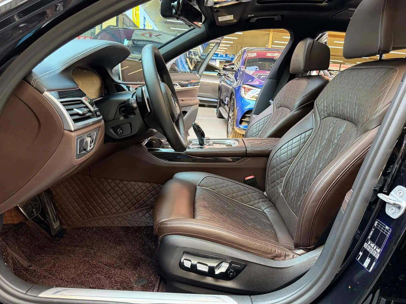 BMW 7 Series 2021 — Photo 12/20