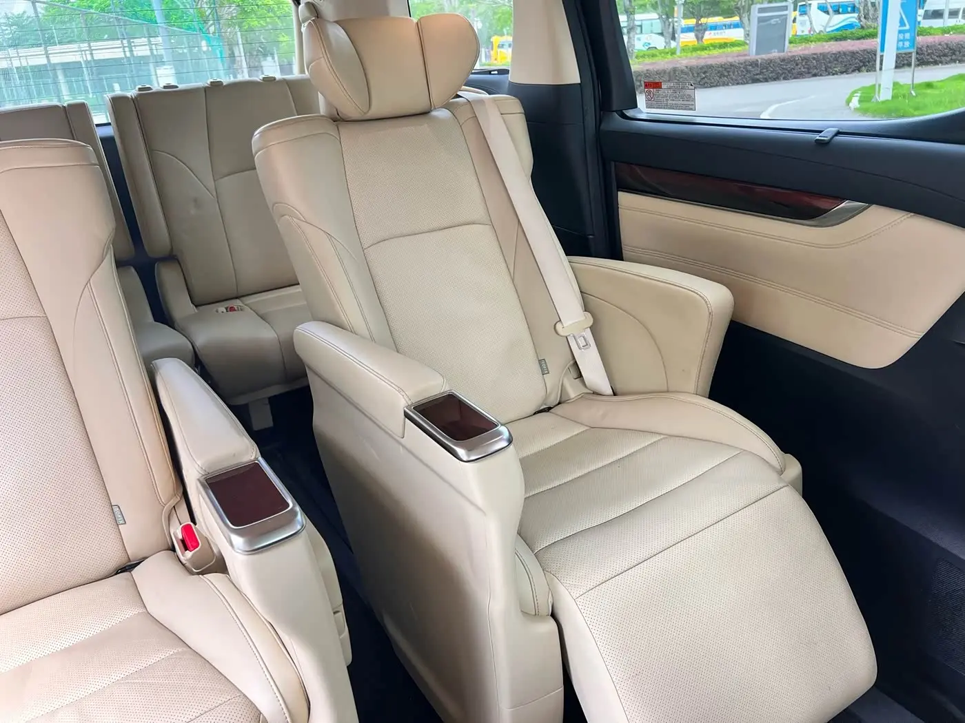 Toyota Alphard 2017 — Şəkil 9/18