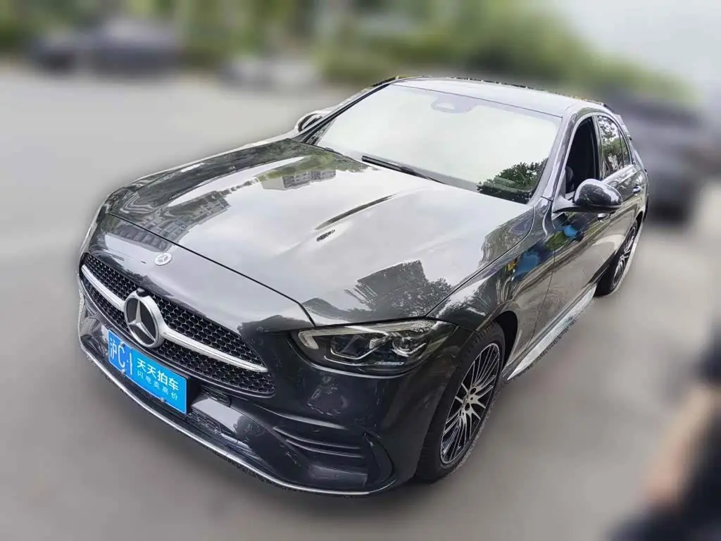 Mercedes-Benz C-Class 2024 — Photo 1/15