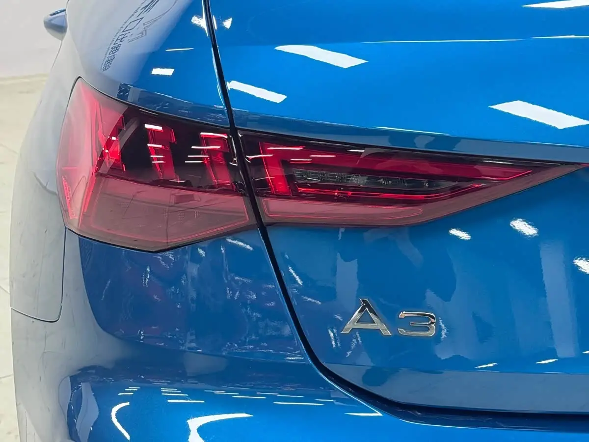 Audi A3 2023 — Şəkil 7/19