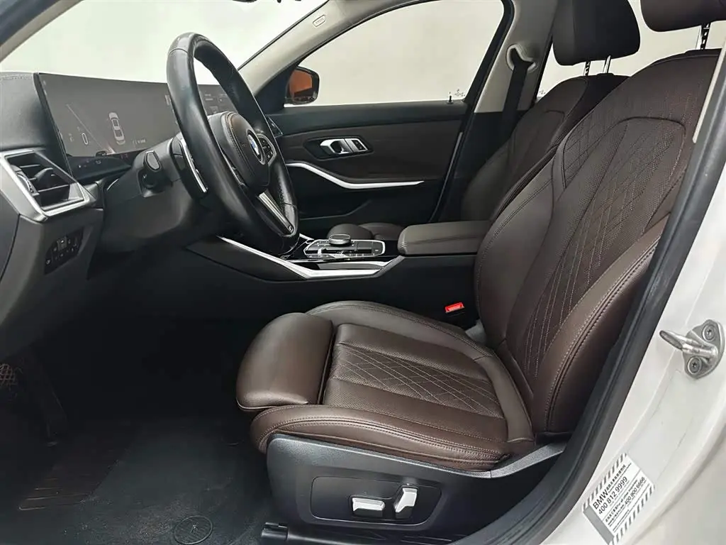 BMW 3 Series 2022 — Photo 10/20
