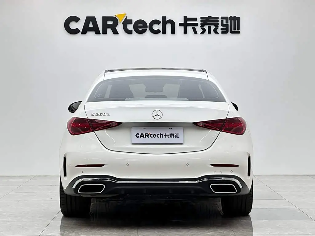 Mercedes-Benz C-Class 2024 — Photo 4/16