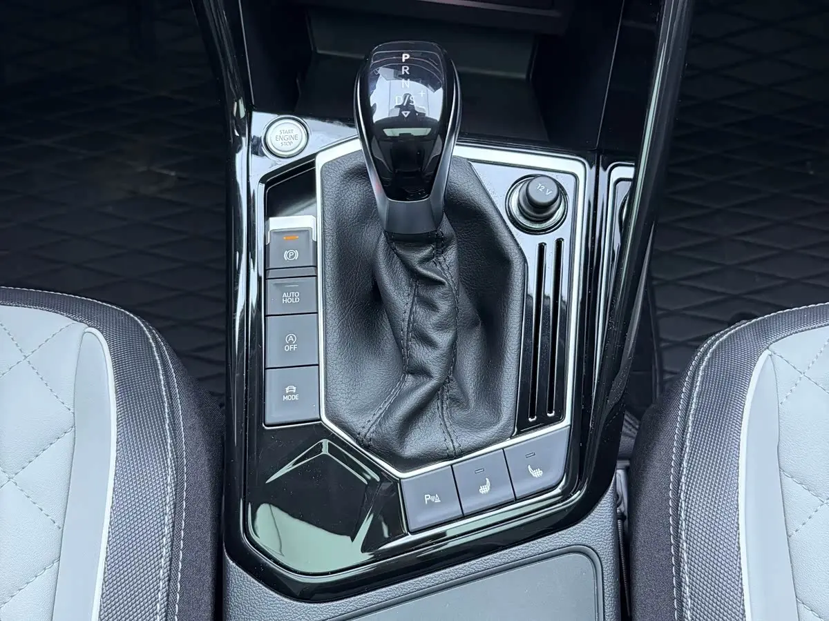 Volkswagen Tayron 2023 — Photo 19/20