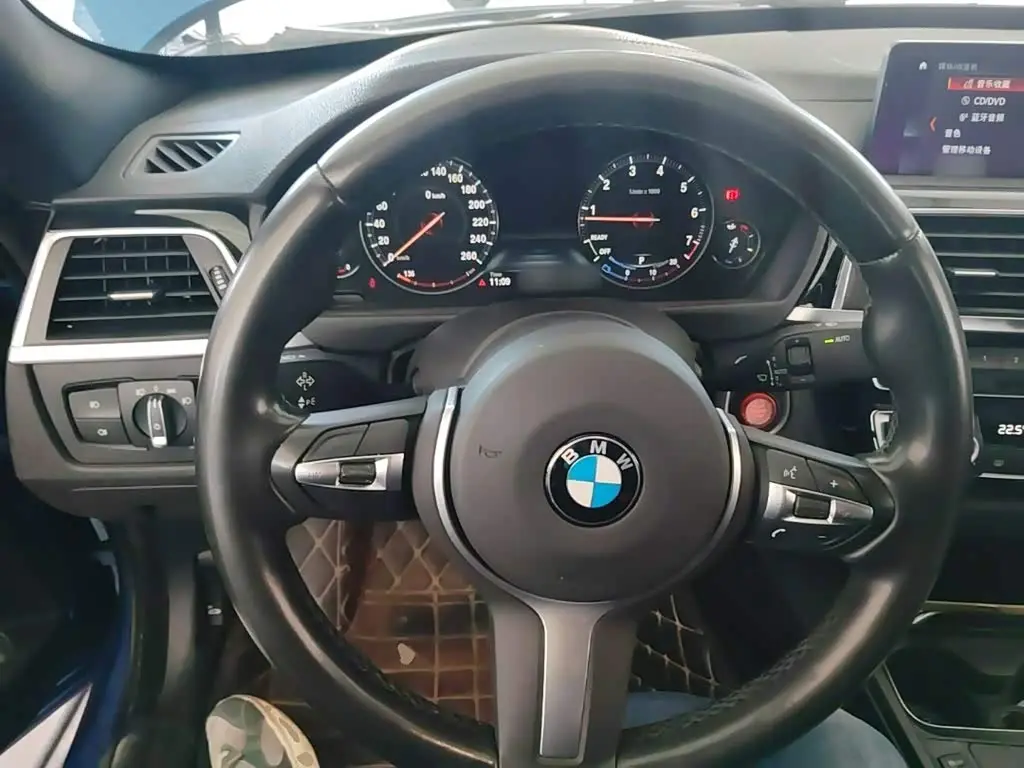 BMW 3 Series GT 2020 — Фото 11/20