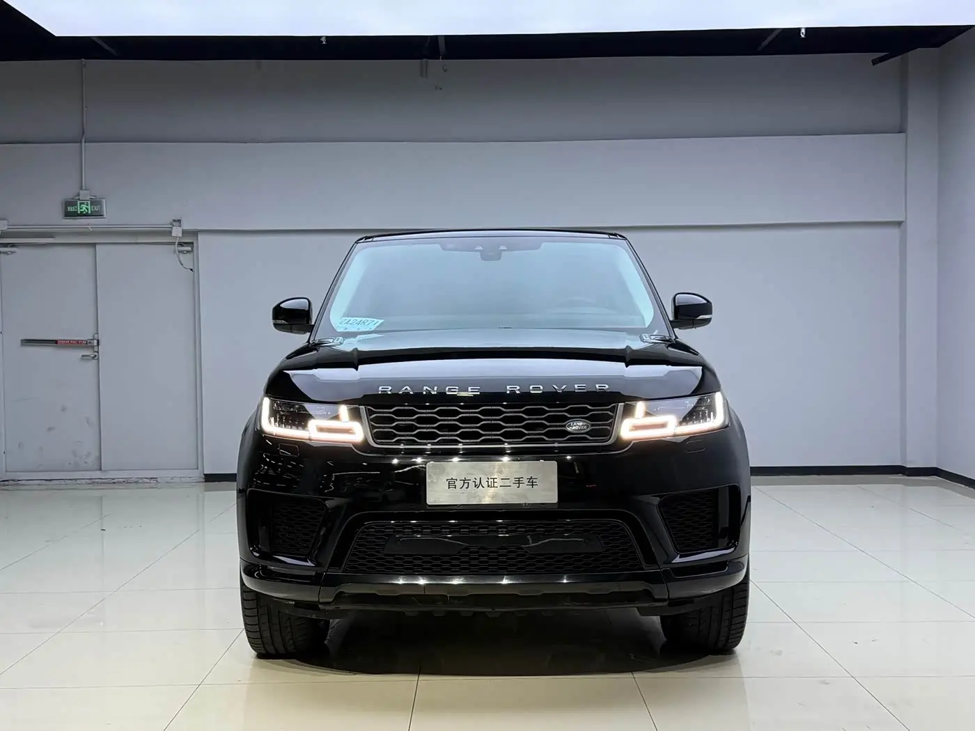 Land Rover Range Rover Sport 2018 — Photo 2/18