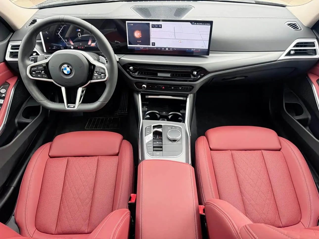 BMW 3 Series 2025 — Фото 10/15