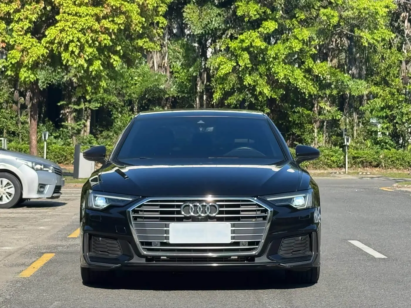 Audi A6L 2021 — Photo 2/9