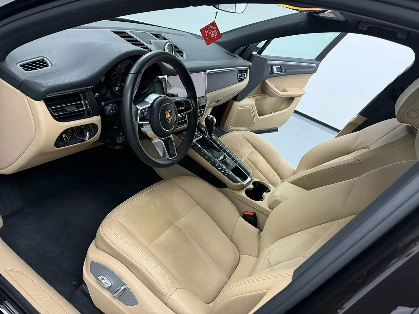 Porsche Macan 2019 — Şəkil 8/9