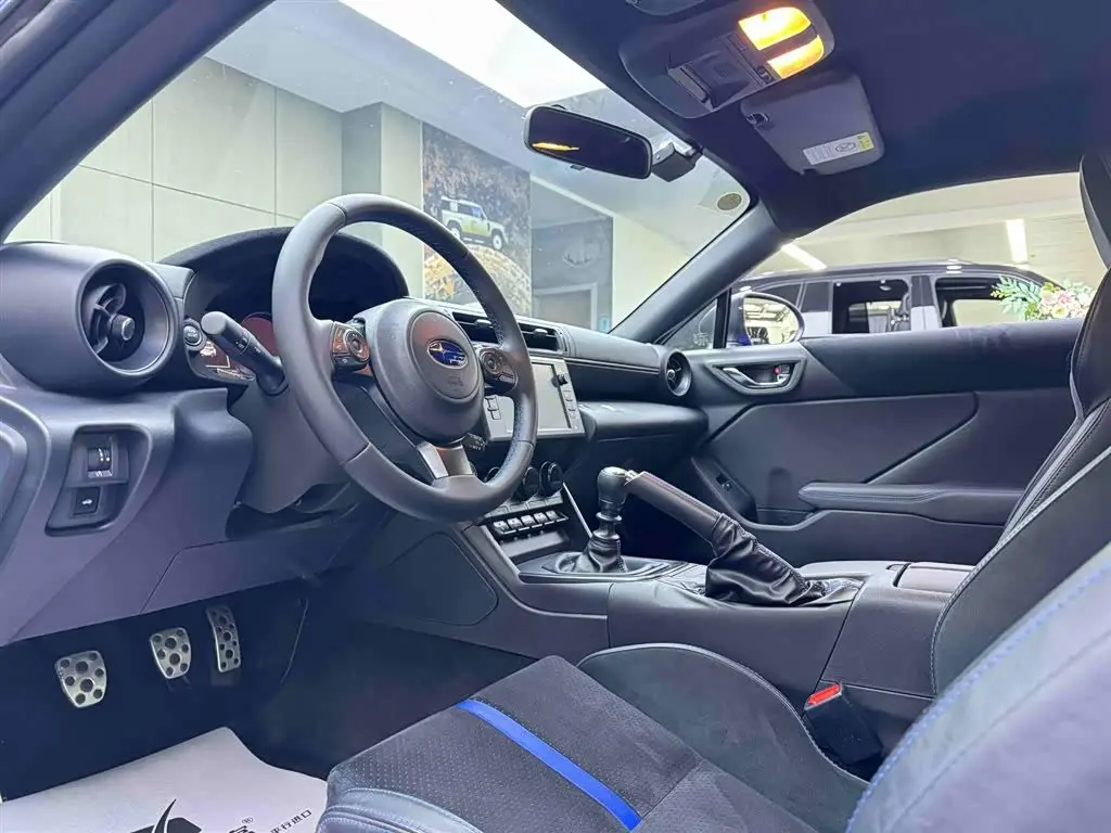 Subaru BRZ 2023 — Şəkil 9/14