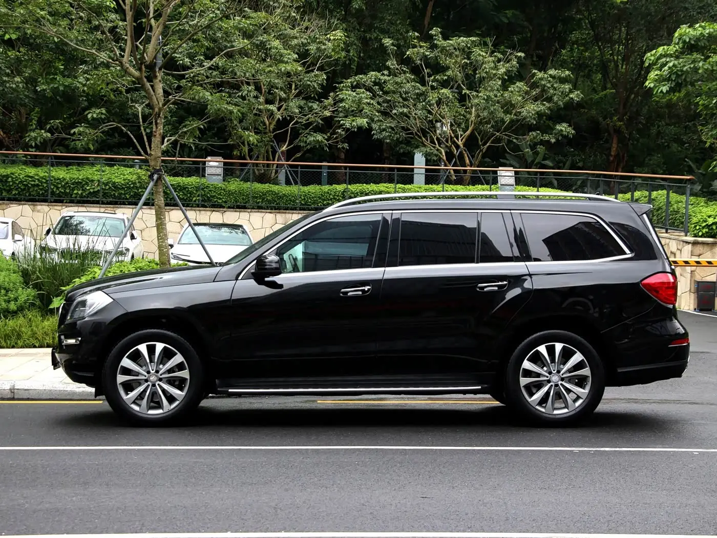 Mercedes-Benz GL-Class 2015 — Photo 3/13