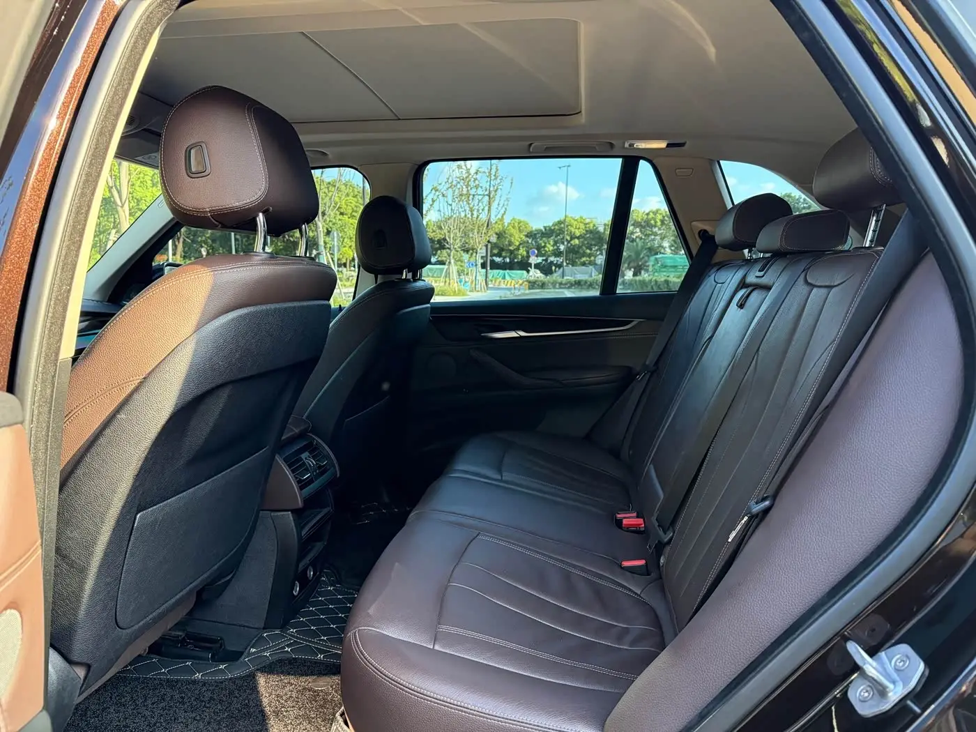 BMW X5 2019 — Photo 10/18