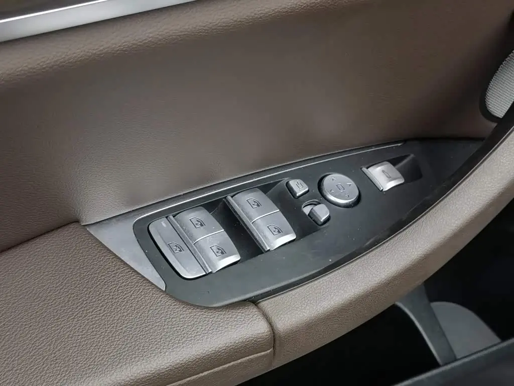 BMW X3 2021 — Фото 9/20